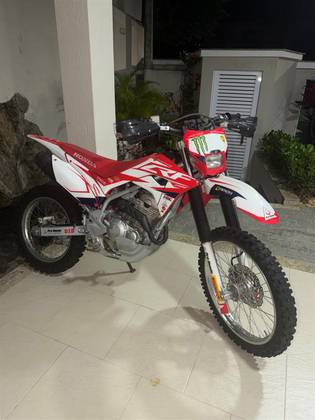 HONDA CRF 250F HONDA CRF 250F